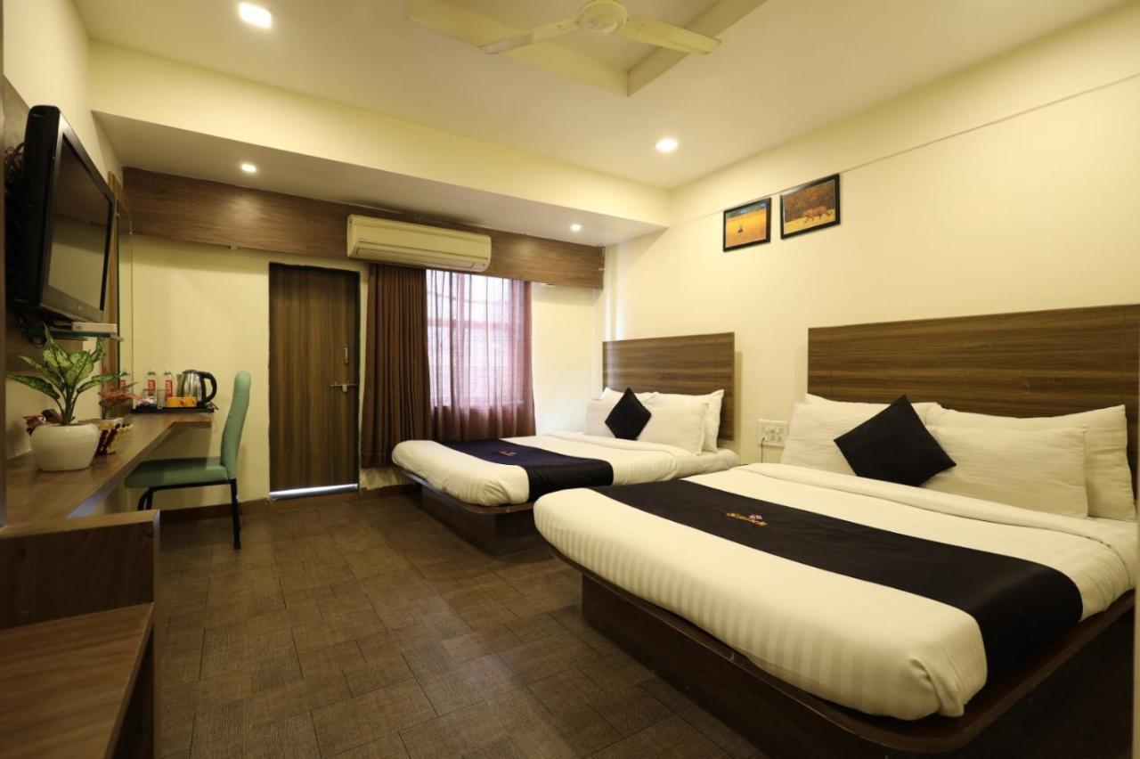 Saish Hotel Shirdi Luaran gambar