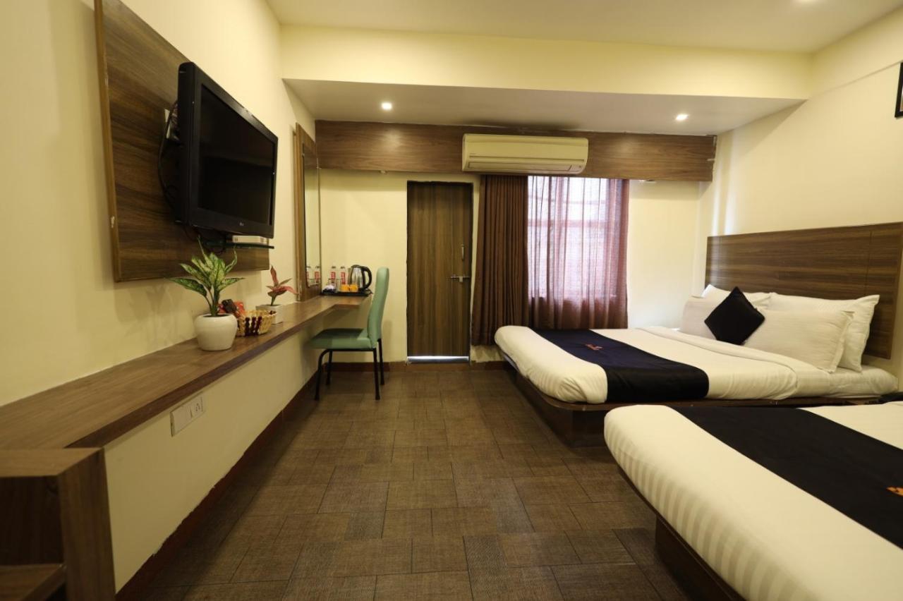 Saish Hotel Shirdi Luaran gambar
