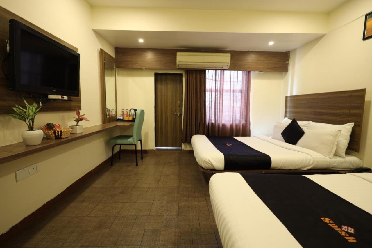 Saish Hotel Shirdi Luaran gambar