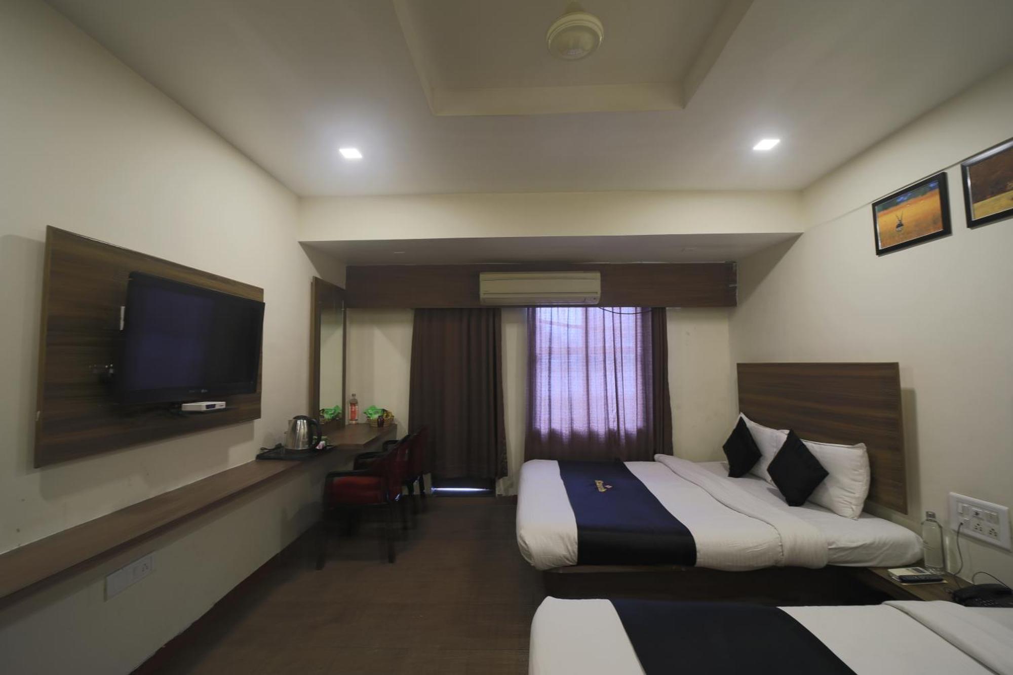 Saish Hotel Shirdi Luaran gambar