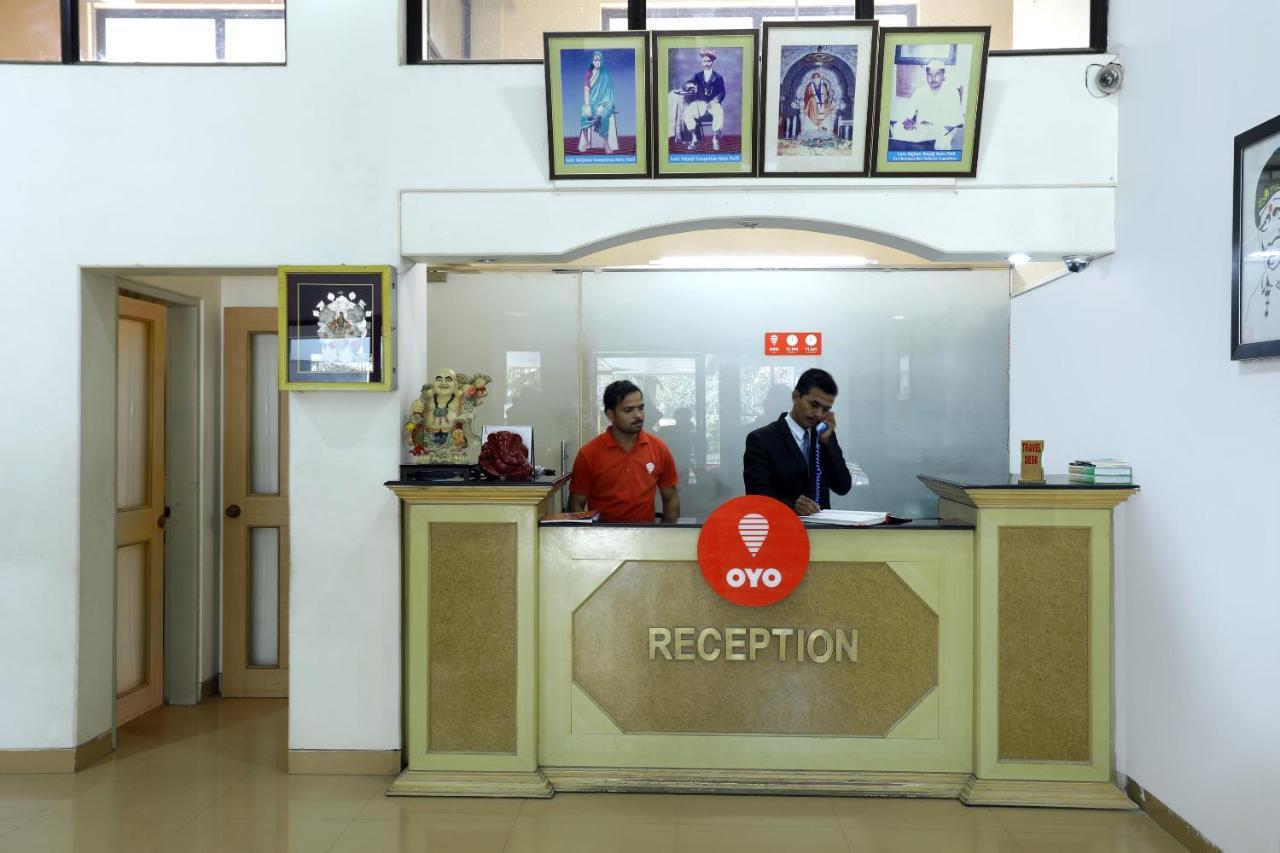 Saish Hotel Shirdi Luaran gambar